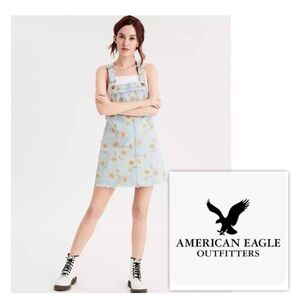 NWT $80 American Eagle Outfitters Women XS denim Jeans Sunflower Overall Dress
